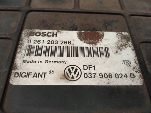 037906024D Centralina Del Motor / Modulo De control Del Motor (ecu)  comprar en Pontevedra