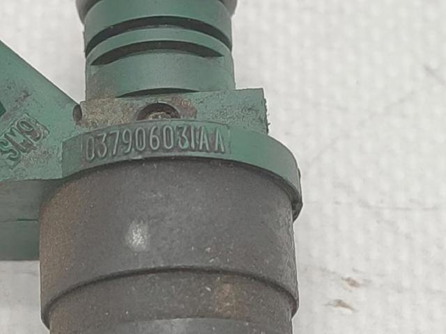 037906031AA Inyector de combustible  disponible Burgos