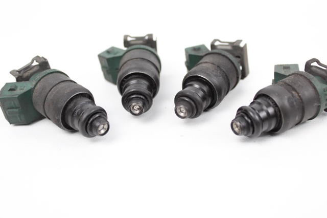 037906031AA Inyector  en stock Sabadell