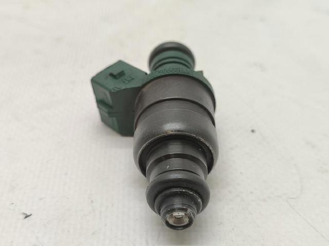 Inyector de combustible 037906031AA VAG