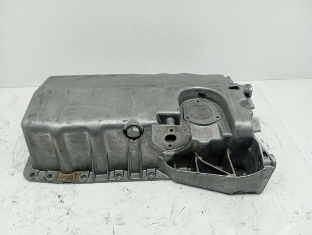 038103603L Cárter de aceite del motor  en stock Castellón