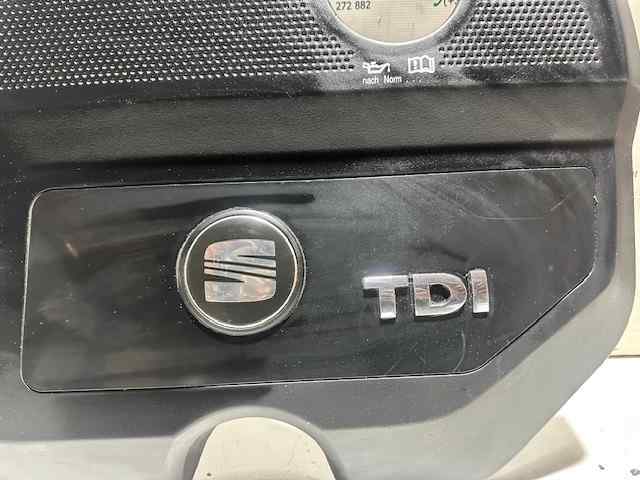 VAG 038103925 Tapa motor  en stock Salamanca