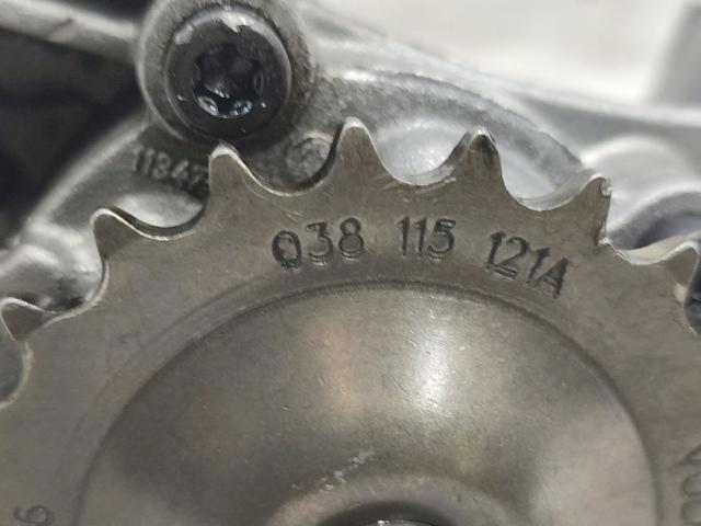 038115121A Bomba de aceite  comprar en Zaragoza