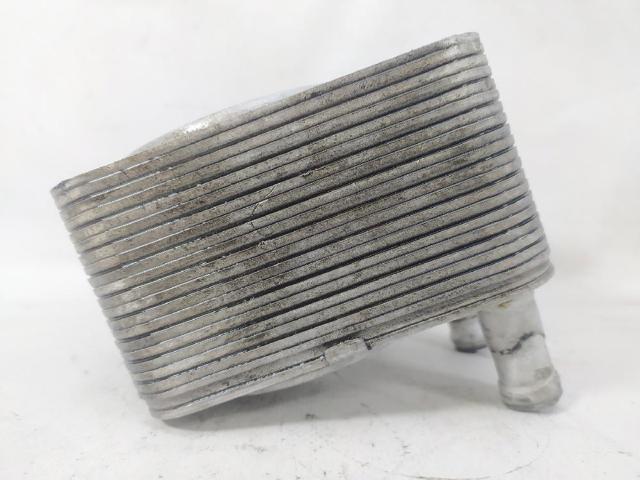 VAG 038117021B Radiador de aceite debajo del filtro  en stock Salamanca