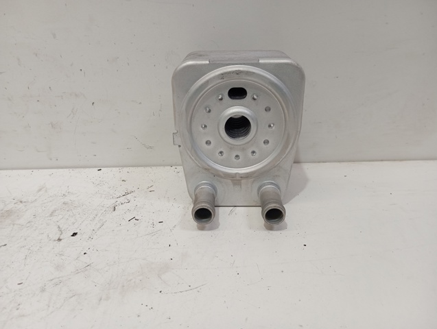 038117021E Radiador de aceite debajo del filtro  en stock Sabadell