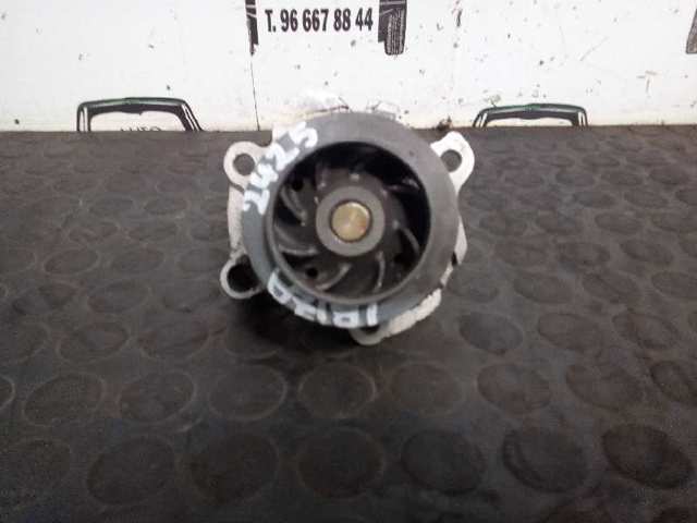 Bomba de refrigeración 038121011A VAG