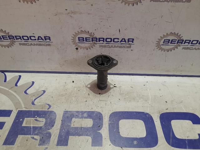 VAG 038121121 Brida del sistema de refrigeración (triple unión)  comprar en Albacete