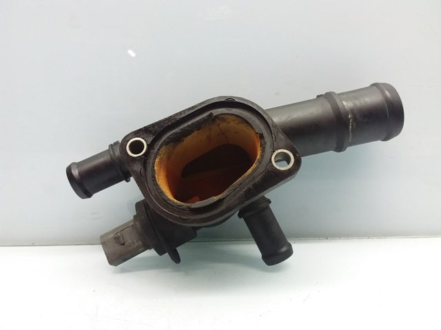 VAG 038121132D Brida del sistema de refrigeración (triple unión)  comprar en Murcia