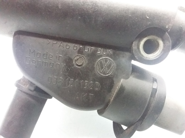 038121132D VAG Brida del sistema de refrigeración (triple unión)  comprar en Jaén