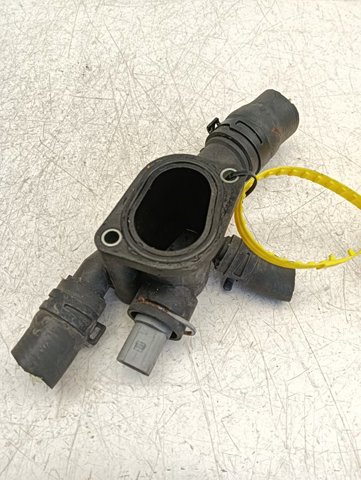 038121132D Brida del sistema de refrigeración (triple unión)  comprar en Pontevedra