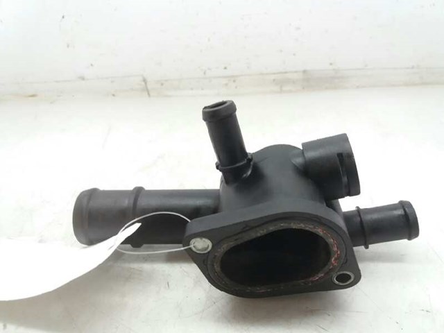 VAG 038121132D Brida del sistema de refrigeración (triple unión)  en stock Salamanca