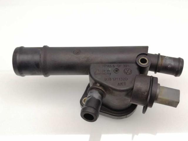 VAG 038121132D Brida del sistema de refrigeración (triple unión) comprar Pamplona