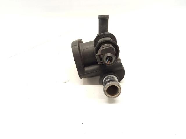 038121132D VAG Brida del sistema de refrigeración (triple unión)  disponible Alicante