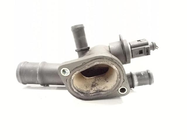 VAG 038121132D Brida del sistema de refrigeración (triple unión)  en stock Valencia