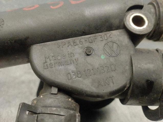 VAG 038121132D Brida del sistema de refrigeración (triple unión)  en stock Terrassa