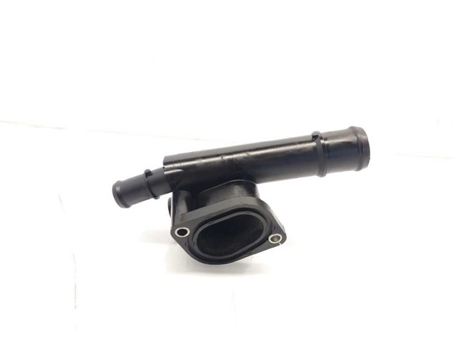 VAG 038121132D Brida del sistema de refrigeración (triple unión)  en stock Salamanca