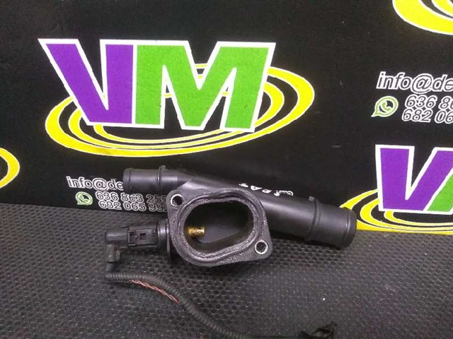 038121132G VAG Brida del sistema de refrigeración (triple unión) comprar Bilbao