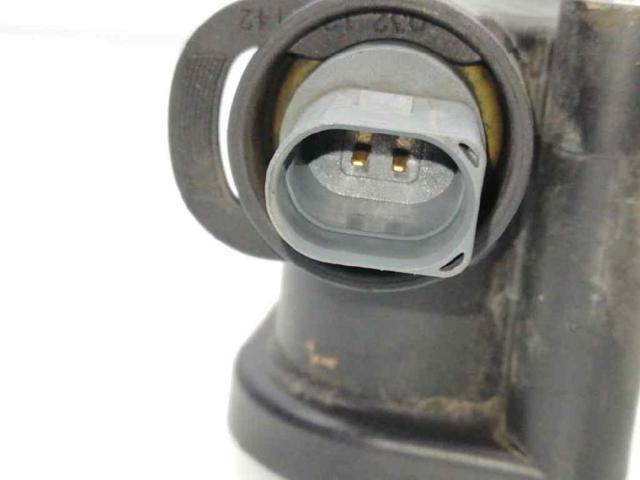 038121132G Brida del sistema de refrigeración (triple unión)  comprar en Pontevedra