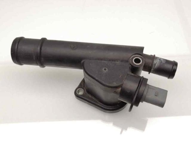 VAG 038121132G Brida del sistema de refrigeración (triple unión) comprar Barcelona