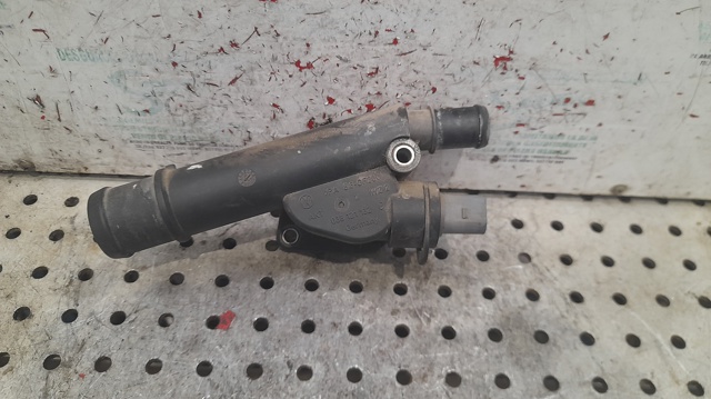 038121132G VAG Brida del sistema de refrigeración (triple unión)  comprar en Jaén
