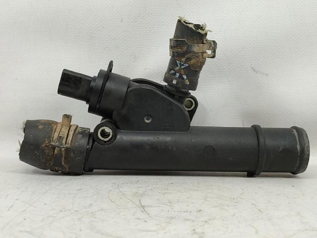 VAG 038121133 Brida del sistema de refrigeración (triple unión)  disponible España