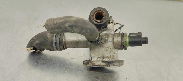 038121133A VAG Brida del sistema de refrigeración (triple unión)  en stock Gandía