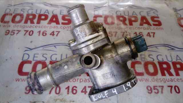 038121133A Brida del sistema de refrigeración (triple unión)  disponible Utrera