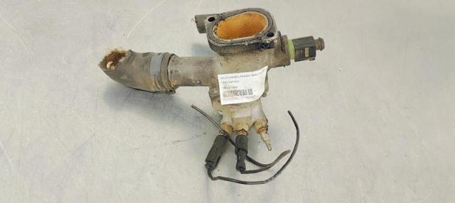 VAG 038121133A Brida del sistema de refrigeración (triple unión) comprar Pamplona