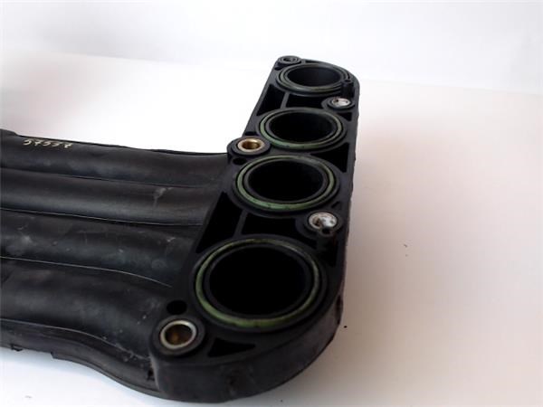 VAG 038129713H Colector de admisión superior  en stock Salamanca