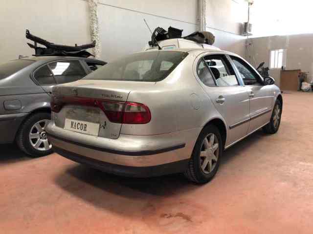 038129713J VAG Colector de admisión, suministro de aire  disponible Vigo