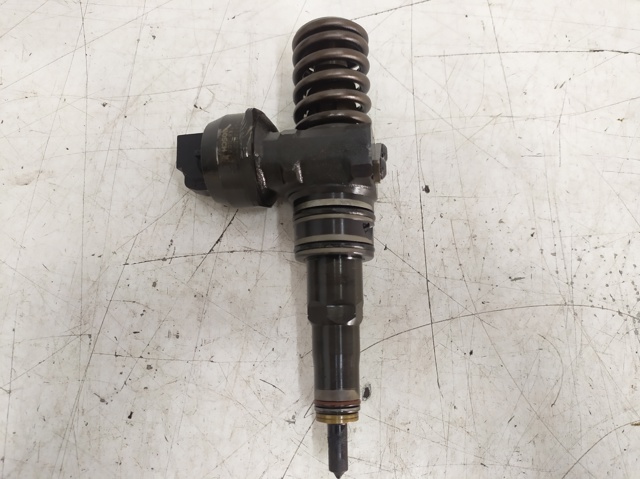038130073 VAG Inyector de combustible  comprar en Lleida