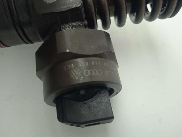 VAG 038130073AA Inyector de combustible  disponible Valladolid