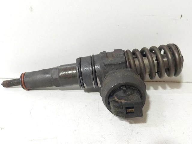 Inyector de combustible 038130073AG VAG