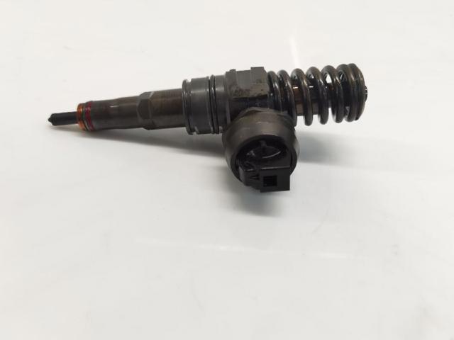 038130073AG Inyector de combustible  comprar en Reus