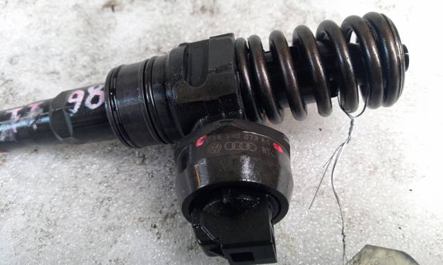 VAG 038130073AG Inyector  en stock Salamanca