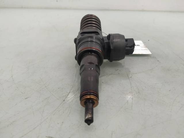 Inyector de combustible Volkswagen Bora (1998-2005)
