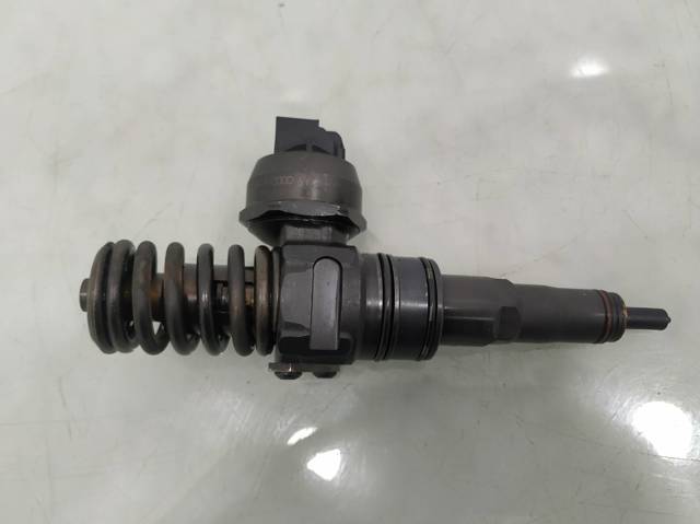 Inyector para Volkswagen Bora 1J2