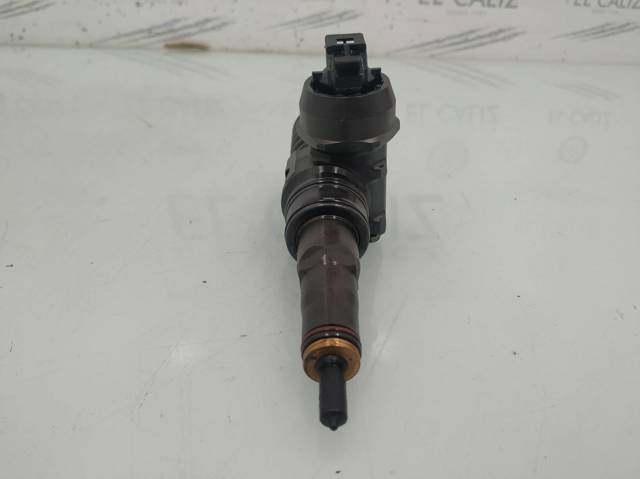 Inyector-bomba Volkswagen Bora (1J2)