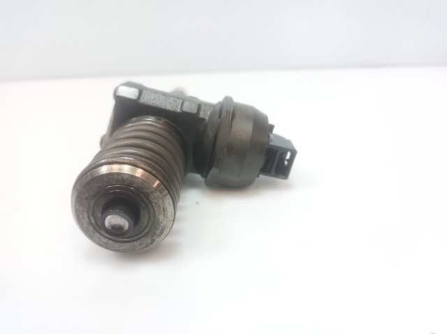 VAG 038130073AK Inyector de combustible  comprar en Ponferrada