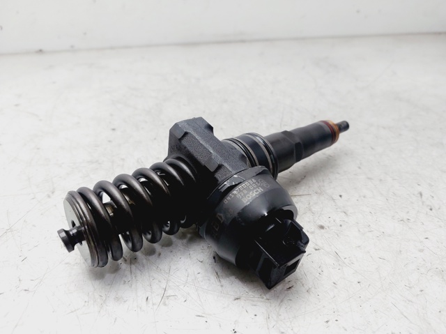 VAG 038130073AK Inyector de combustible  comprar en Murcia