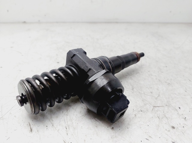 VAG 038130073AK Inyector de combustible  comprar en Ponferrada