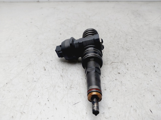 VAG 038130073AK Inyector de combustible  disponible Lugo