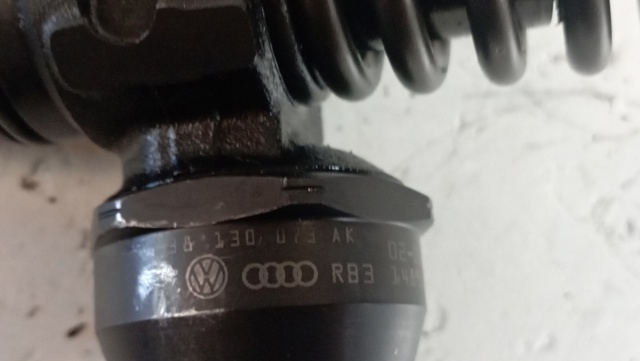 VAG 038130073AR Inyector de combustible  comprar en Murcia