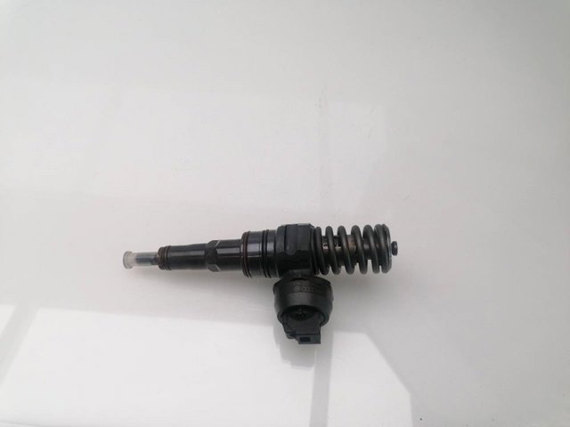 VAG 038130073AR Inyector de combustible  comprar en Albacete