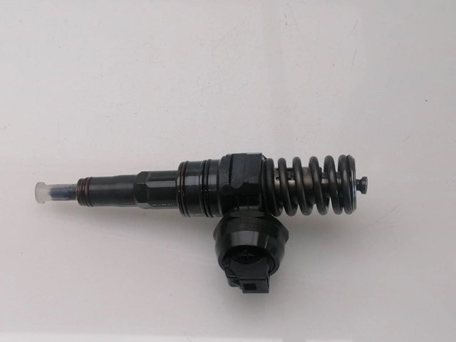VAG 038130073AR Inyector de combustible  disponible Lugo