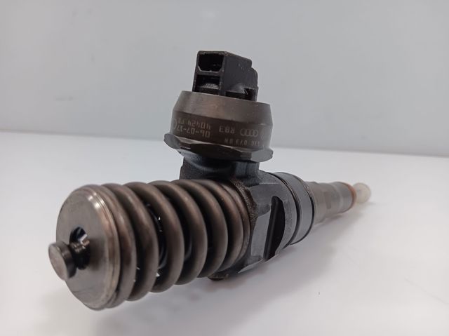 038130073BN Inyector de combustible  disponible Málaga
