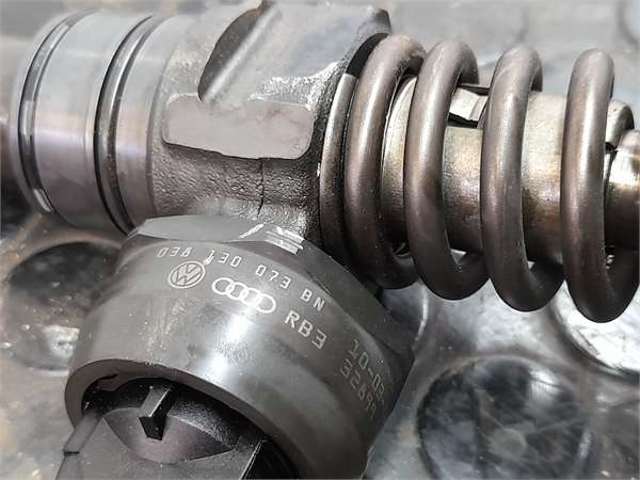 038130073BN VAG Inyector  en stock Gandía
