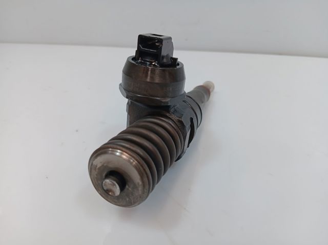 VAG 038130073BN Inyector de combustible  comprar en Ponferrada