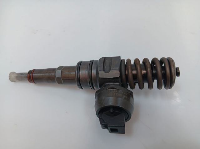 038130073BN VAG Inyector  en stock Huelva