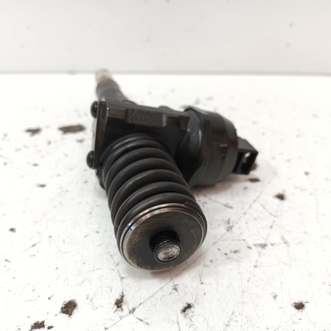VAG 038130073BP Inyector comprar Barcelona
